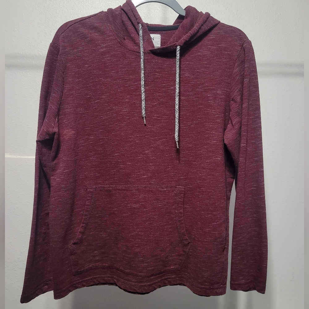 Seven Oaks men's lightweight t-shirt hoodie, size medium
